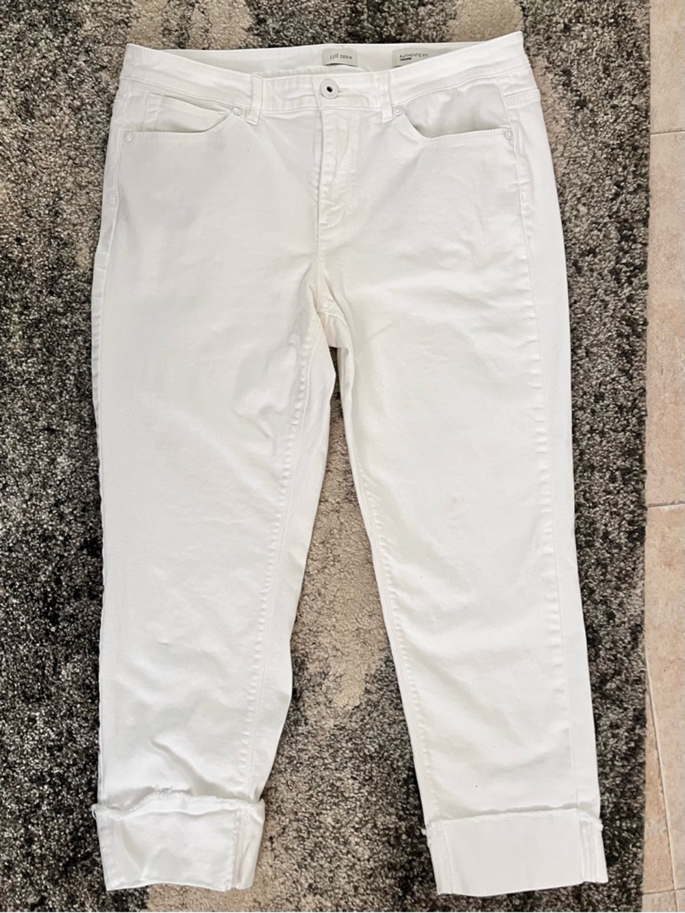 Beautiful J. Jill 10 White Cropped Stretch Women’s White Jeans
